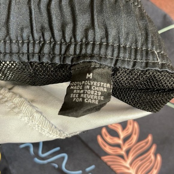 Carbon W/Pockets Short - Picture 6 of 7